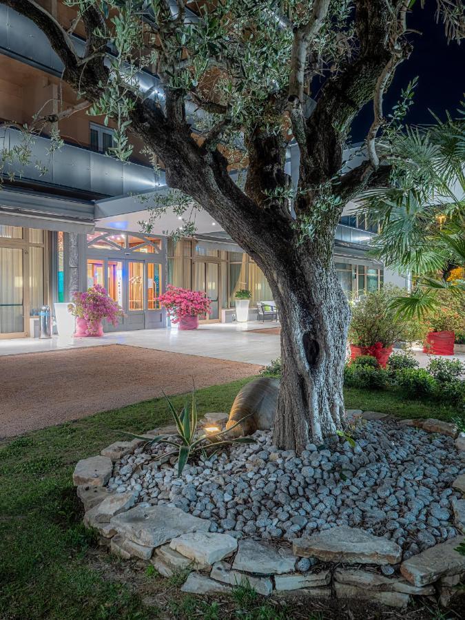 Hotel Terme Cristoforo Abano Terme Exterior photo