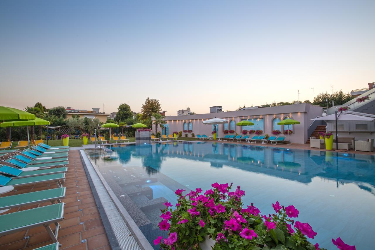 Hotel Terme Cristoforo Abano Terme Exterior photo
